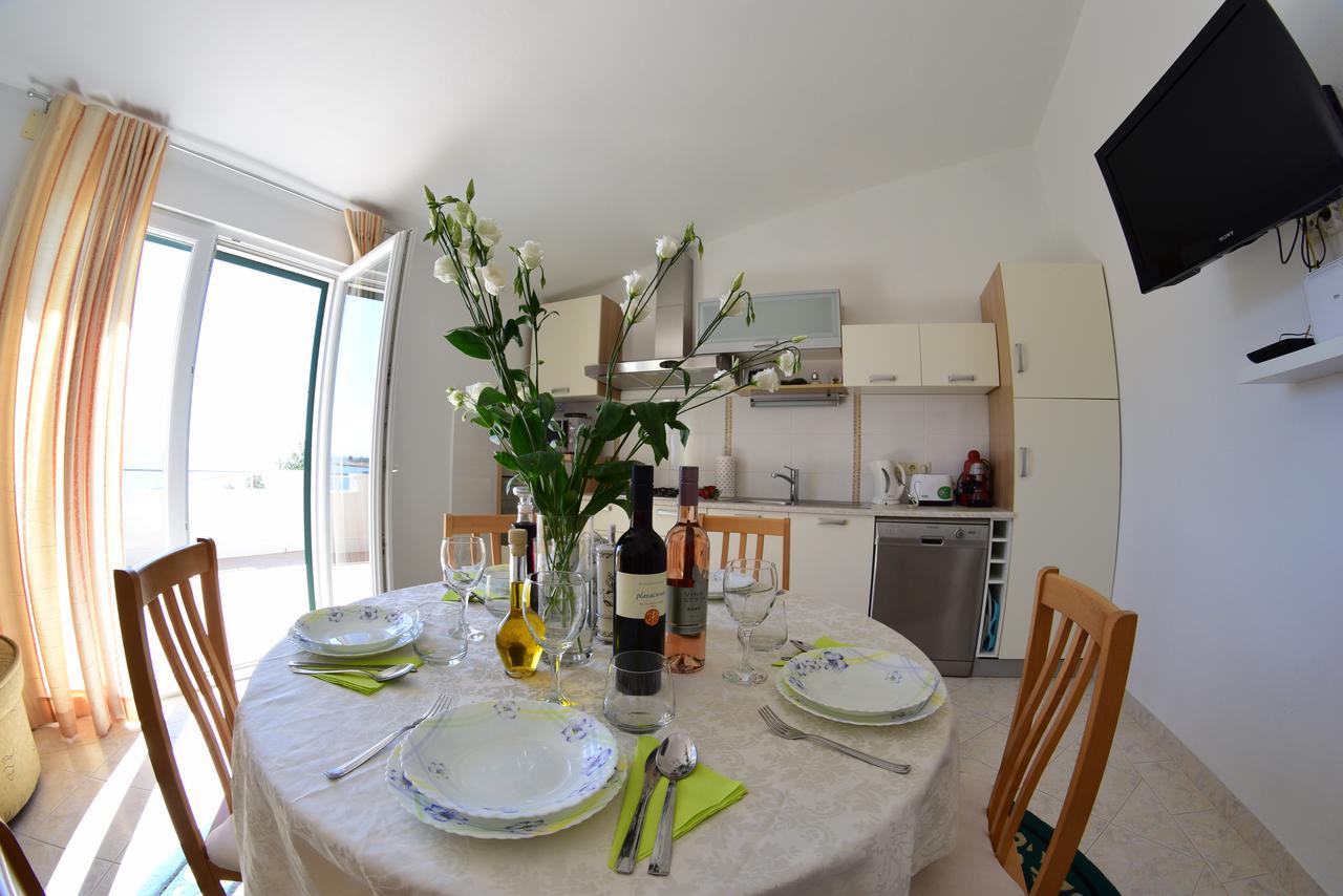 Apartment Ivica Drvenik Mali Buitenkant foto